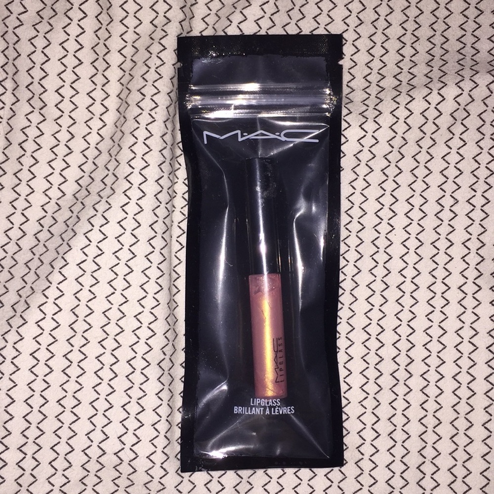 MAC lipglass
